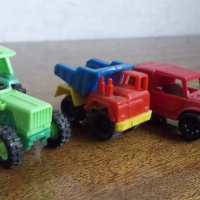 Играчки, снимка 2 - Коли, камиони, мотори, писти - 44173011