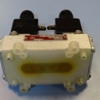 Пневматичен разпределител HERION 2555708 Double Solenoid Valve, снимка 7 - Резервни части за машини - 41729037