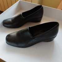 Продавам дамски обувки 36 номер , снимка 3 - Дамски ежедневни обувки - 44213322