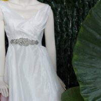 булчинска сватбена рокля от луксозна тафта, снимка 7 - Сватбени рокли - 35838108
