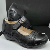 Дамски пролетни обувки, шити и лепени, за широки крака, снимка 2 - Дамски ежедневни обувки - 36086033