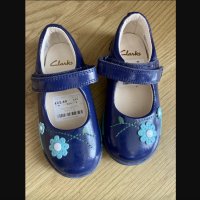 Детски обувки Clarks, снимка 1 - Детски обувки - 41188268