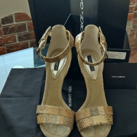 Dolce & Gabbana оригинални дамски сандали, снимка 13 - Дамски обувки на ток - 44695071