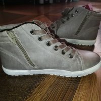 NEW Дамски обувки, снимка 4 - Кецове - 40140744