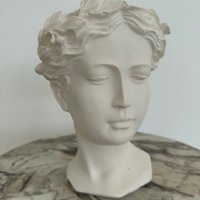 Ваза-богинята Венера, снимка 1 - Статуетки - 42364562