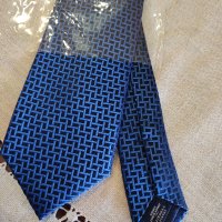 Вратовръзка от устойчива на петна коприна – кралска голяма решетка – Charles TYRWHITT, снимка 1 - Други - 42375306