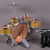 комплект барабани със столче, снимка 2 - Музикални играчки - 42651645