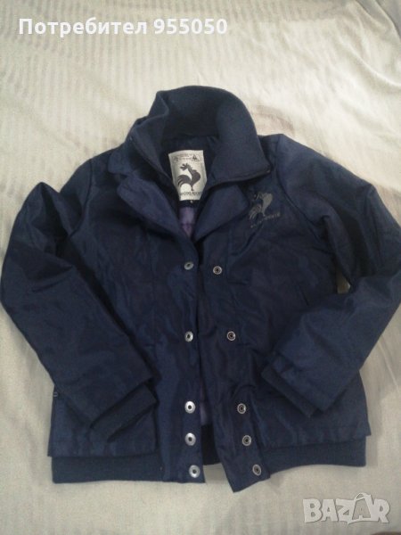 Дамско оригинално яке, има два странични джоба с цип, двойно закопчаване-с цип и копчета, снимка 1