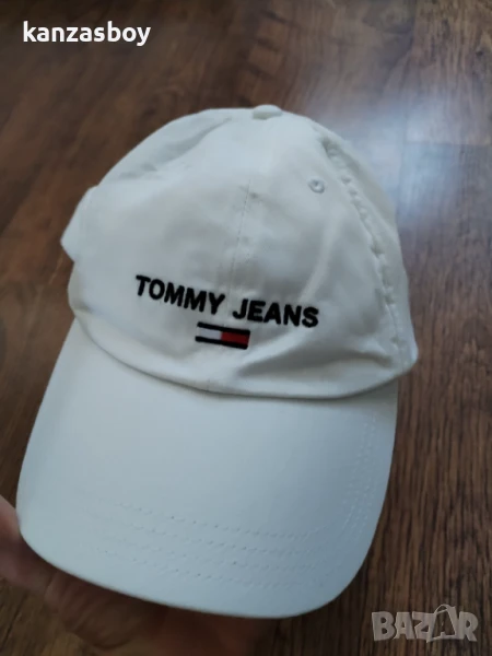 tommy hilfiger - страхотна шапка , снимка 1