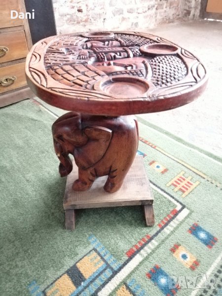 Декоративна масичка,дърворезба, снимка 1
