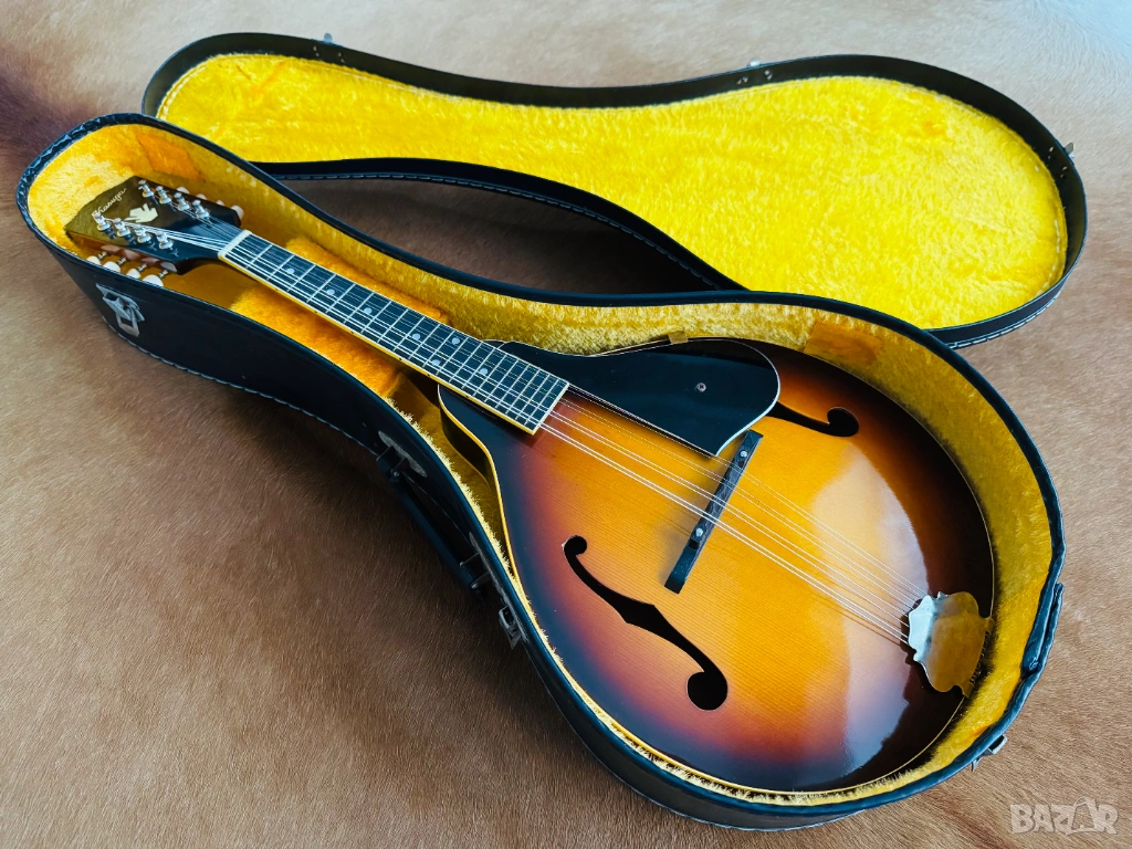 Made in JAPAN! 1970's Мадолина "The Kasuga" M-18 с оригинален кейс!, снимка 1