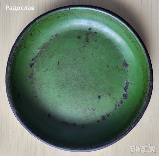 Продавам 2 емайлирани тави , снимка 1