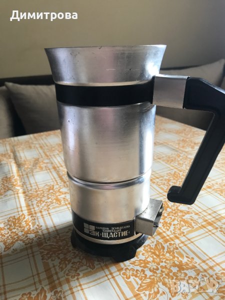  Кафеварка, поставка за баня, поставка за тоалетна хартия, ренде, снимка 1