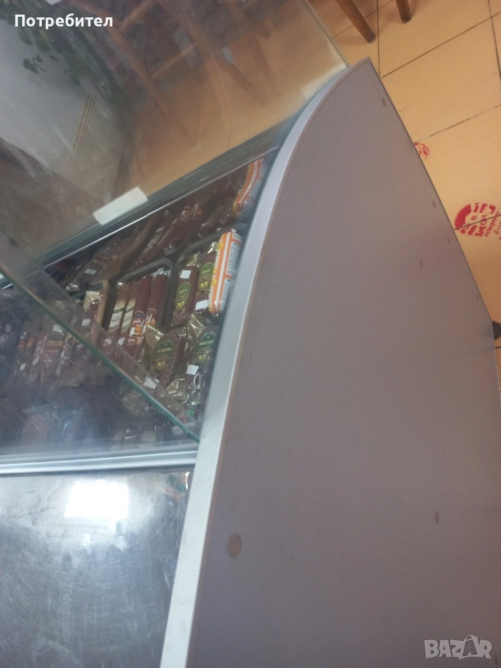 Хладилна витрина, снимка 1