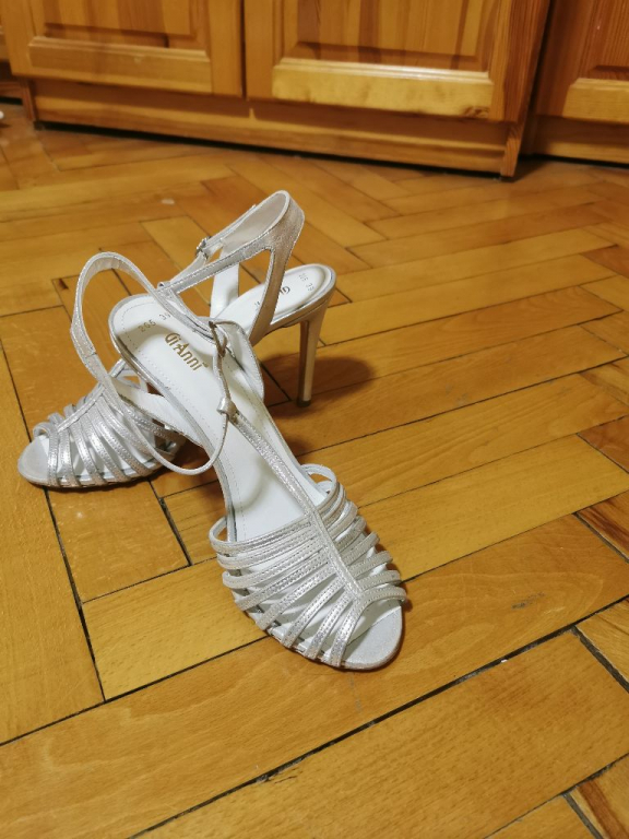 Нови сандали на GiAnni в Сандали в гр. Бяла Слатина - ID36235231 — Bazar.bg