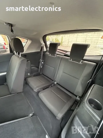 Toyota Corolla Verso 1.8 ГАЗ/Бензин, снимка 8 - Автомобили и джипове - 56108350