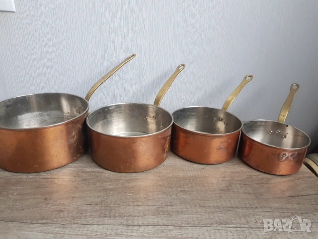 Комплект медни тигани с бронзови дръжки, снимка 7 - Антикварни и старинни предмети - 49329585