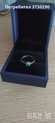 Нов 18к златен пръстен с естествен изумруд , снимка 2 - Пръстени - 52659144