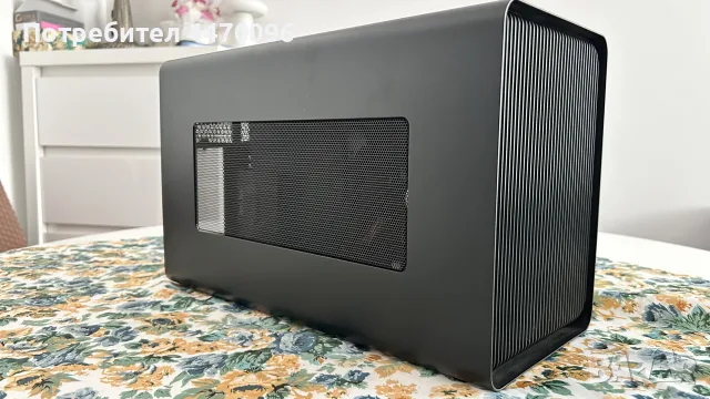 eGPU Кутия за външна видеокарта  Razer Core X Chroma, снимка 2 - Геймърски - 55743435