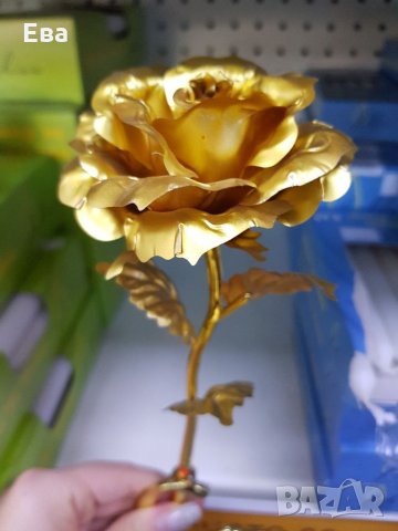 Златна роза с надпис LOVE, снимка 2 - Статуетки - 35745253