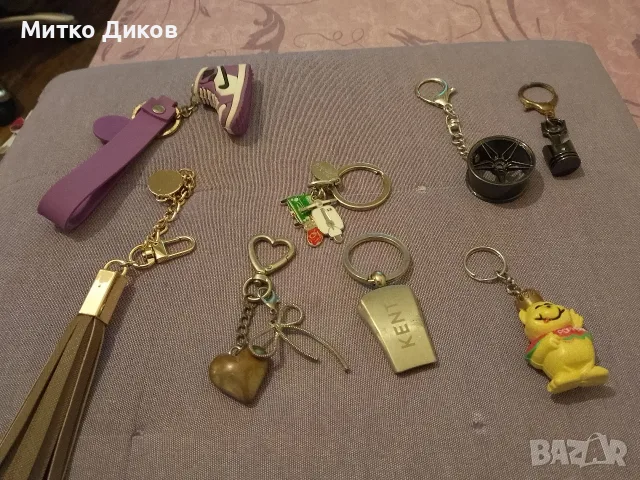 Kлюодържатели Найк,Mohito -нов за чанта ,Kent с отварачка ,авт.гума и биела,Pom-Bar и други се