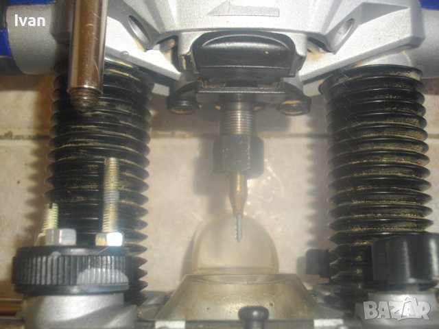 1200 Вата Оберфреза-Немска-LUX-С Водач-Като Нова-ОТЛИЧНА-Без Забележки-Ход 55мм-Цанга/Фрезер/Гайка, снимка 8 - Други инструменти - 42458252