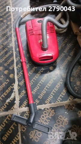 прахосмукачка AEG, снимка 2 - Прахосмукачки - 52345888