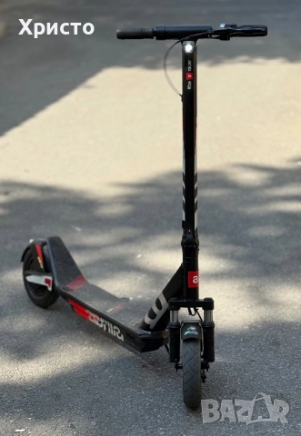 Електрическа тротинетка Aprilia ESR2 Evo, 500W, Автономност 50 км , снимка 6 - Мотоциклети и мототехника - 51692123