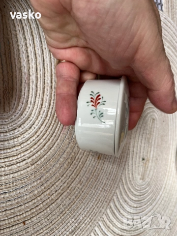 Порцеланова бижутерка, снимка 2 - Декорация за дома - 52573447