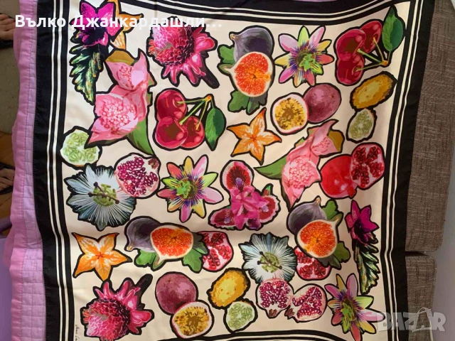 Копринен шал Marc Cain, снимка 3 - Шалове - 53094135