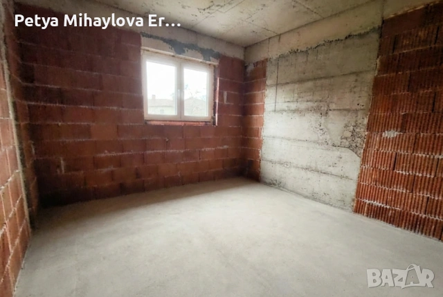 Двуетажна къща с Акт 14 в с. Хераково, снимка 5 - Къщи - 53702535