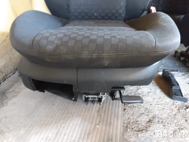 Продавам салон за Ауди А6 С5 до 2005 година и останали части - НИСКИ ЦЕНИ, снимка 2 - Части - 49868102
