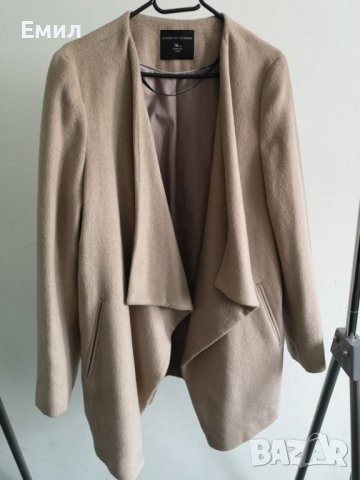 Бежово палто на Dorothy Perkins