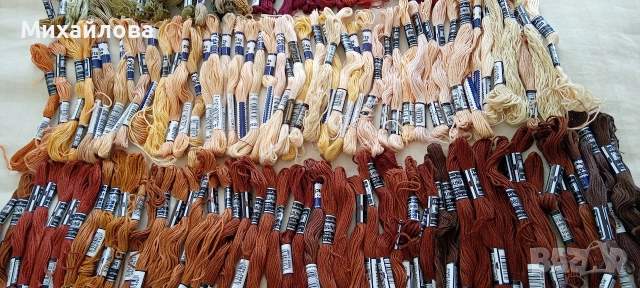 Конци за бродиране"Ljubica", Пъпетс и Ариадна-250 бр., снимка 10 - Гоблени - 43686481