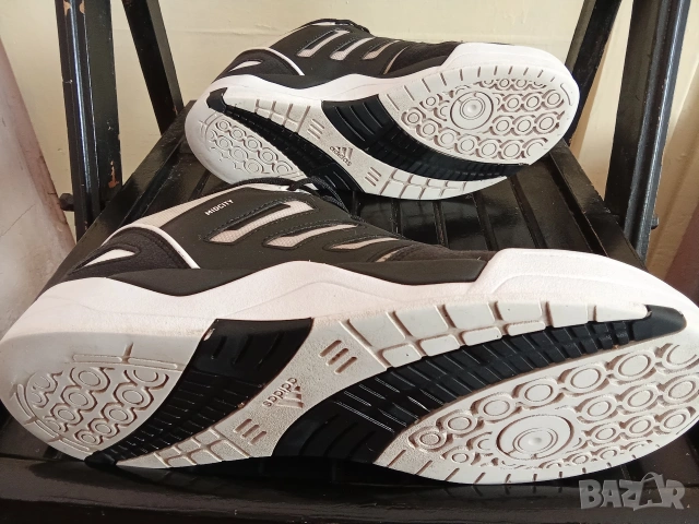 43 1/3 Adidas Midcity Low Мъжки кецове черни бели , снимка 6 - Кецове - 53706257
