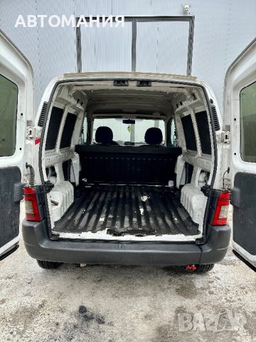 На ЧАСТИ  Peugeot Partner  1.9D 69кс 2006г товарен, снимка 6 - Автомобили и джипове - 41848066
