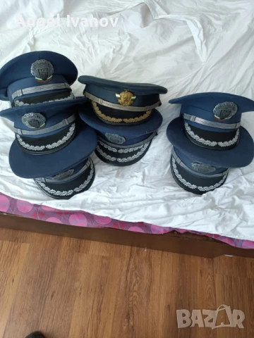 Фуражки, полиция, пожарна, снимка 2 - Антикварни и старинни предмети - 51240770