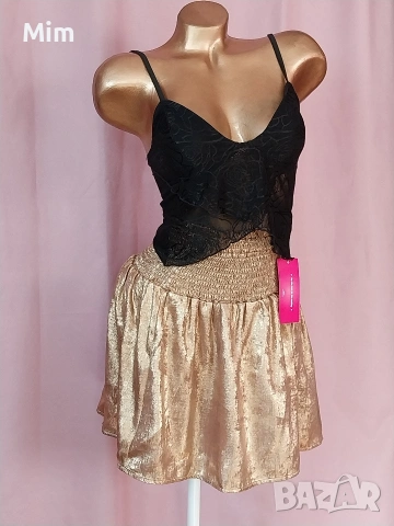 S Черно дантелено бюстие/топ/ и златиста пола, снимка 2 - Корсети, бюстиета, топове - 53752075