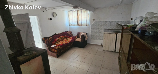 Продавам къща в Аспарухово, снимка 11 - Къщи - 53076442