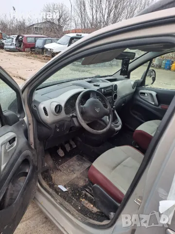 Citroen Berlingo 1,6 бензин 90к.с, снимка 4 - Автомобили и джипове - 48637608