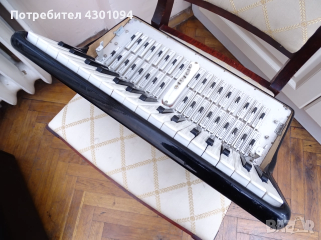 Корпус (клавиатура) с тарги за Акордеон Weltmeister Stella 80 баса, снимка 7 - Акордеони - 52379485