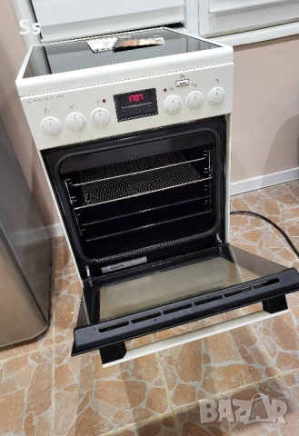 Готварска печка AEG с пекарна и AirFry и грил, снимка 4 - Печки, фурни - 51978953