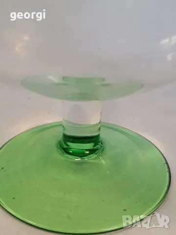голяма стъклена ваза във формата на чаша духано зелено стъкло 21/4, снимка 3 - Вази - 49175388