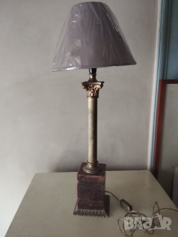 барокова настолна лампа