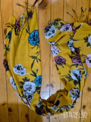 жълт красив шал