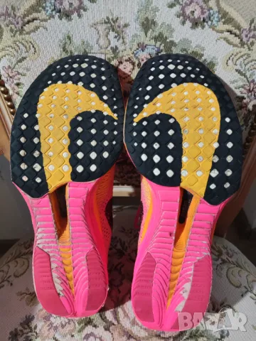 маратонки Nike Vaporfly 3 Hyper Pink, снимка 5 - Маратонки - 48105701
