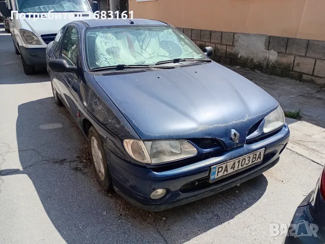 Продава се следното рено 