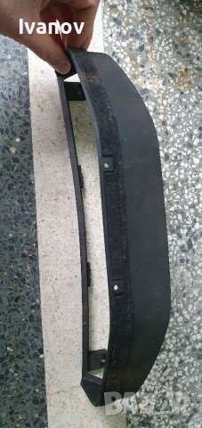 Рамка Километраж за бмв е30 бленда 1368872 blende bmw e30 instrument cluster frame , снимка 2 - Части - 40083597