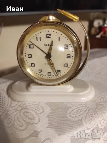 Будилници Слава Глобус с ракета и Москва ключ