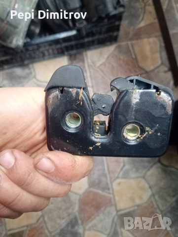 VW POLO 3 6N 6N2 КЛЮЧАЛКА НА БАГАЖНИКА ,Брава 6XO827505, снимка 2 - Части - 53718976